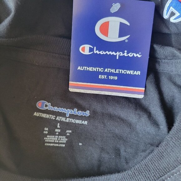 MEN'S Champion Authentic Tshirt. Size Large. - Picture 4 of 5